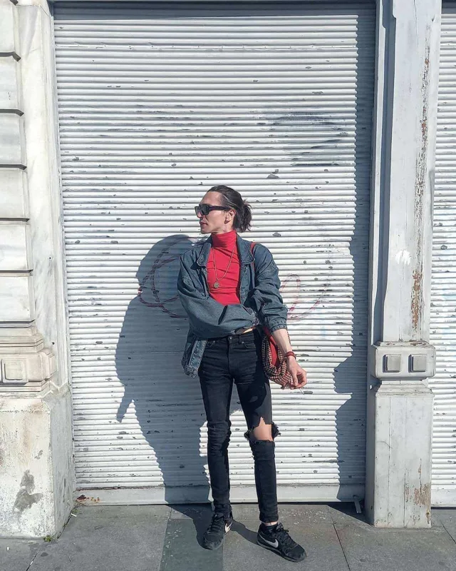 Cinsiyyətini dəyişdirən aktyorun anası danışdı