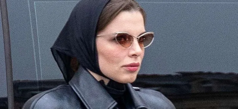 Məşhur aktrisanın örpəyi Fransada qalmaqal yaratdı