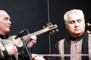 Prezident Xalq artistlərinə ev verdi