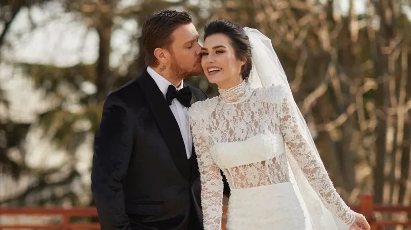 Sinanla Burcu ikinci dəfə boşanırlar