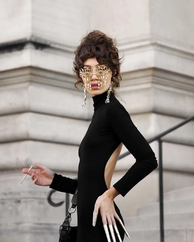 Məşhur brendin ekstravaqant kolleksiyası diqqət çəkdi