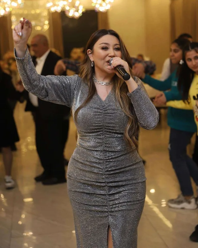 Damla ad gününü uşaq evinin sakinləri ilə qeyd etdi