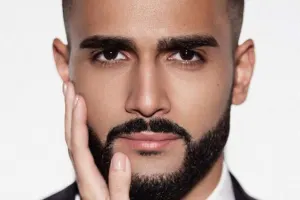 Hüseyn özünə robot it aldı 