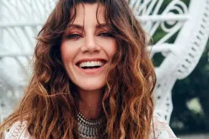 Gökçe Bahadır evlənir