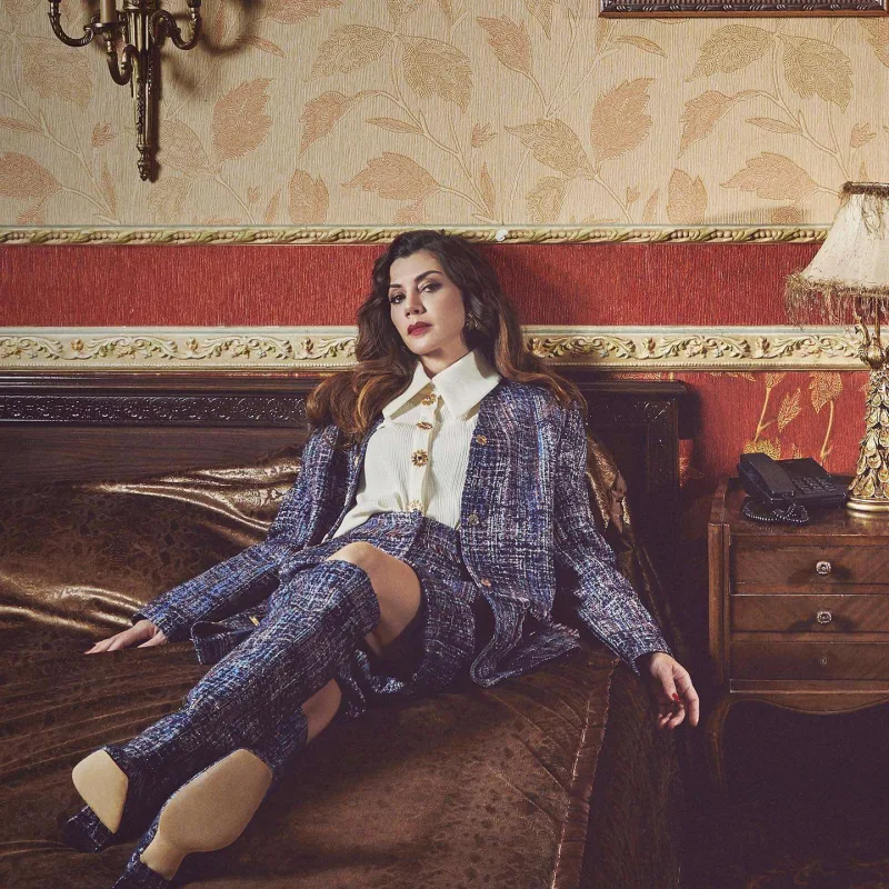 Gökçe Bahadır evlənir