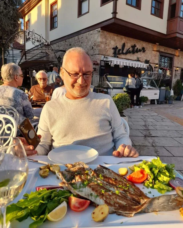 Azər Qərib efirə qayıdır