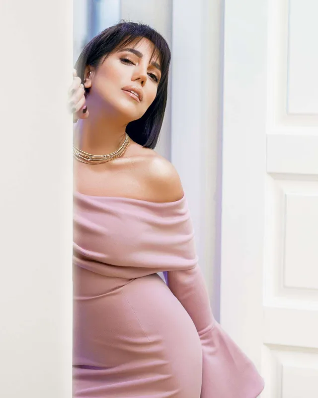 Havada eşq qoxusu var!