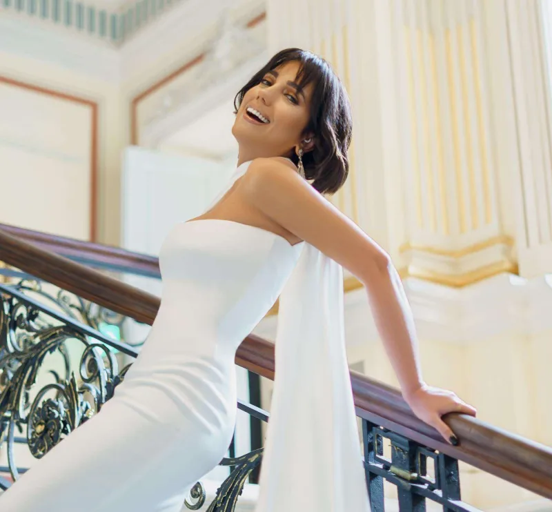 Havada eşq qoxusu var!