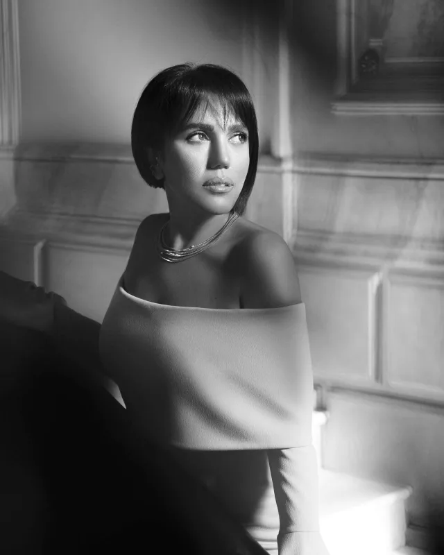 Havada eşq qoxusu var!