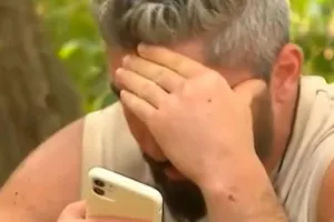 Oğlu ilə danışan Pərvizin kövrək anları