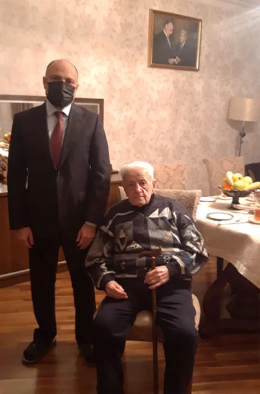 Nazir Əlibaba Məmmədovu ziyarət etdi