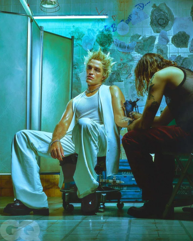 Dərgi üçün haldan-hala düşdü