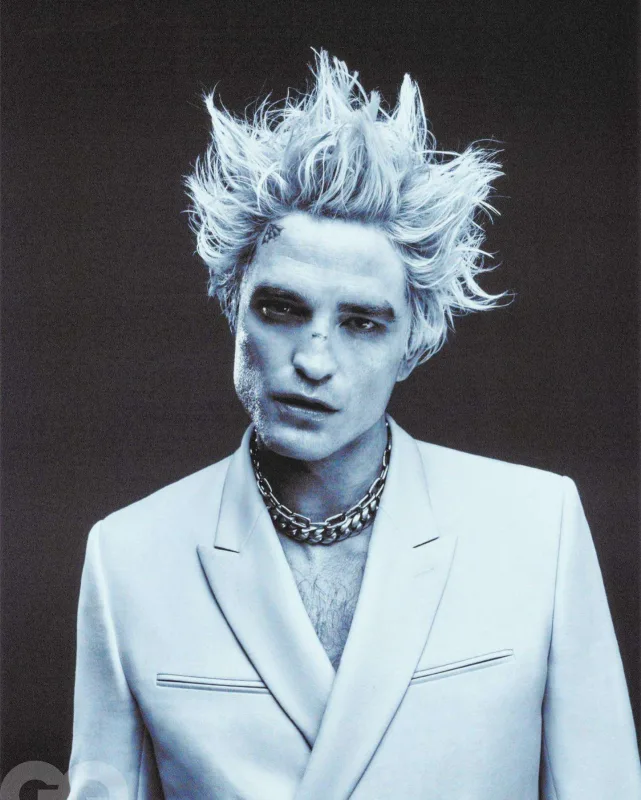 Dərgi üçün haldan-hala düşdü