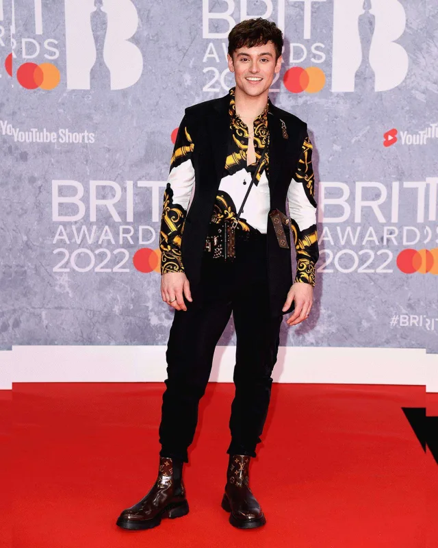 BRIT gecəsində geyimlər “danışdı” - FOTOLAR