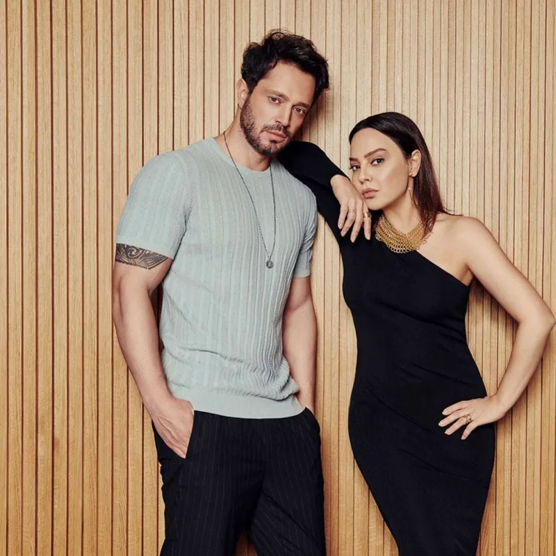 Ebruyla Muratın dueti təqdim edildi