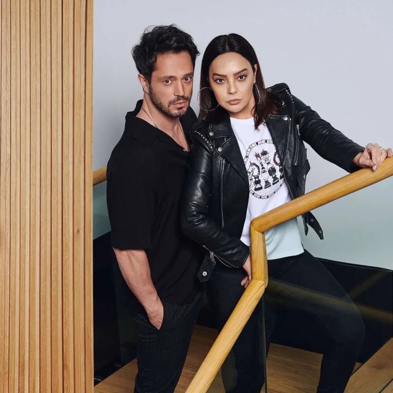 Ebruyla Muratın dueti təqdim edildi