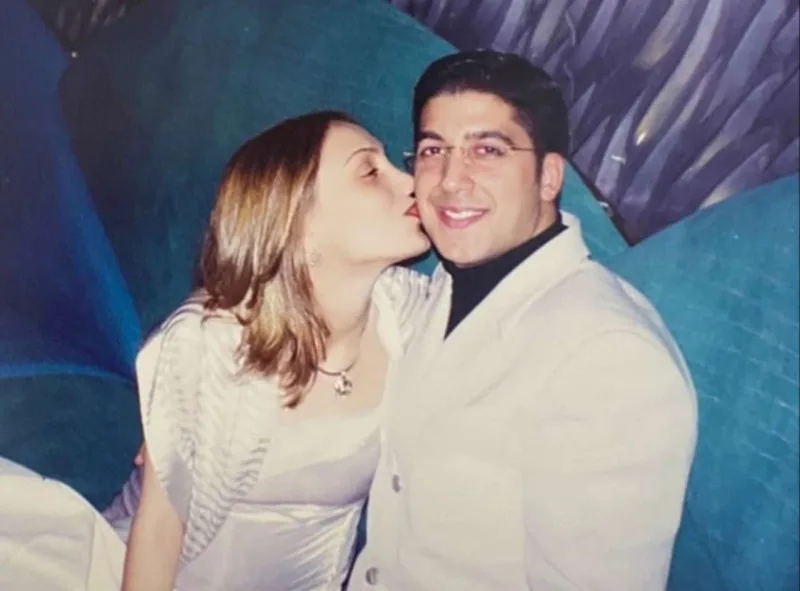 Nura ərindən qalan 4 evi satıb