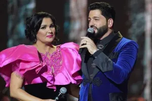 Sevgililər günündə Annaya mahnı həsr etdi