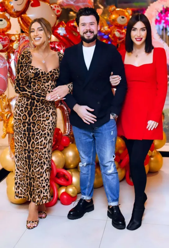 Röya evində Sevgililər günü partisi keçirdi - Video