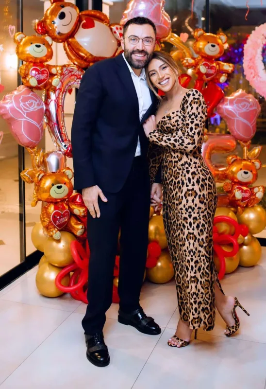 Röya evində Sevgililər günü partisi keçirdi - Video