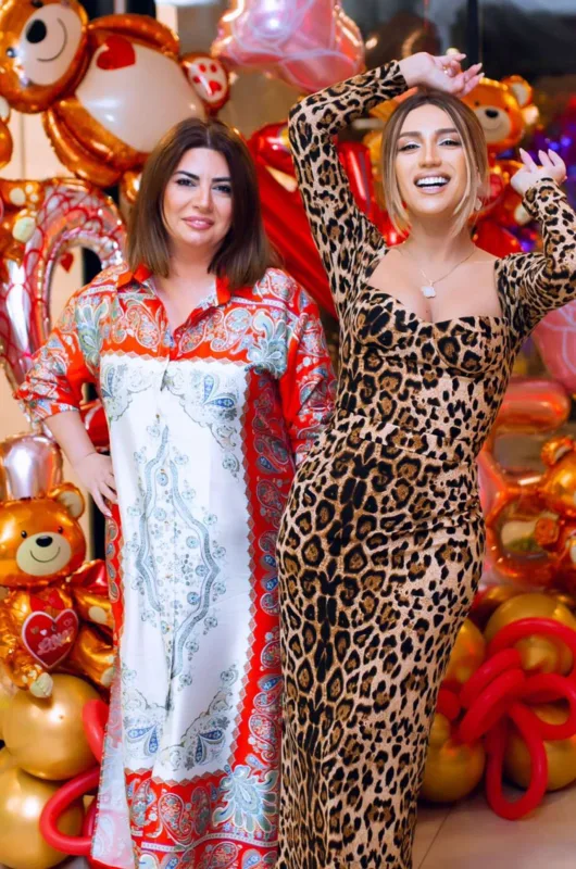 Röya evində Sevgililər günü partisi keçirdi - Video