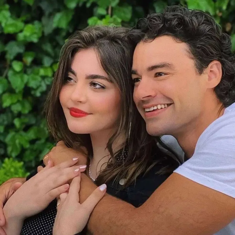 Van Dammın oğlundan azərbaycanlı həyat yoldaşı ilə bağlı paylaşım