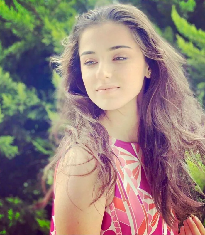 İlk dəfə böyük qızı ilə fotosunu paylaşdı