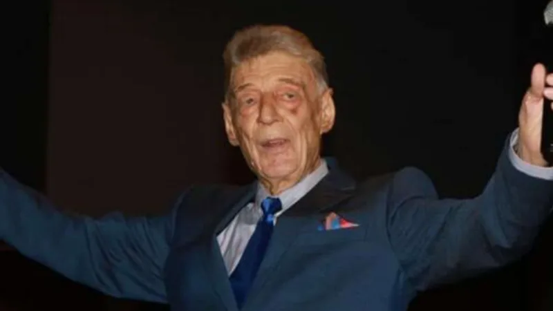 Türkiyəli məşhur ifaçı vəfat etdi