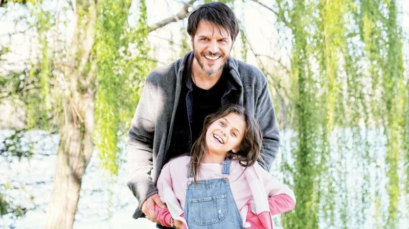 Qızı ilə rol aldığı serialı 5 milyon izlədi