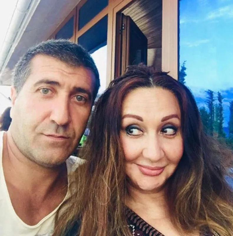 Xalq artisti əri ilə barışdı