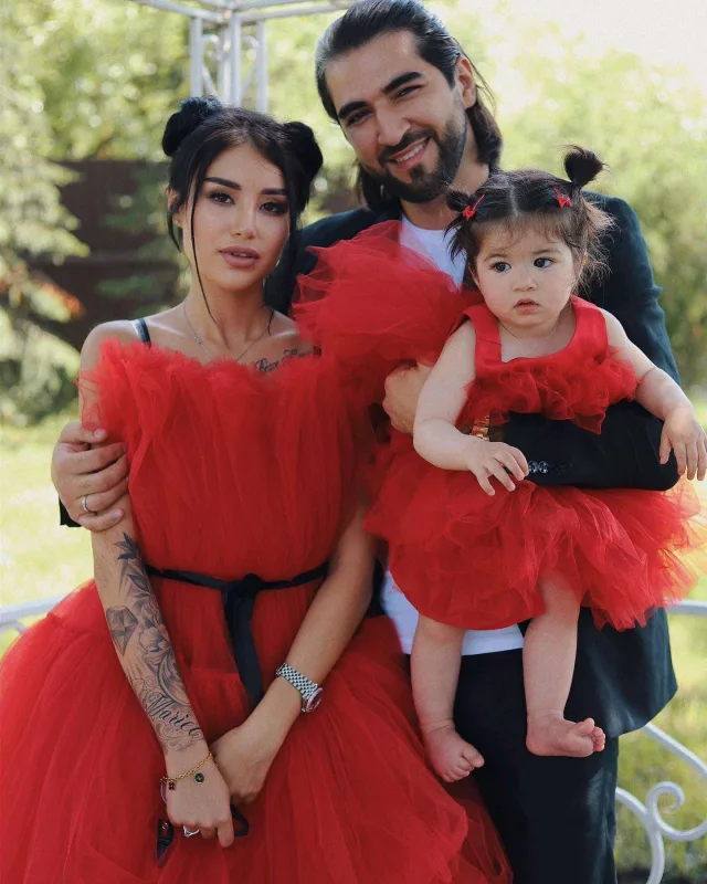 Elman qızını paylaşdı, rəy “yağışı”na tutuldu