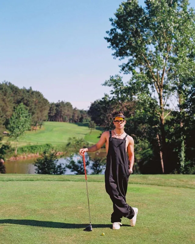 “Sakit ol və həddini bil” - Qalmaqal böyüdü