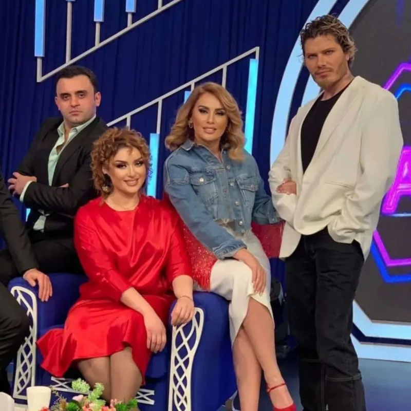 Sevmədiyi Nərmini verilişinə çağırdı