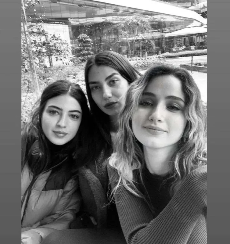 “Kırqın çiçekler” illər sonra görüşdü