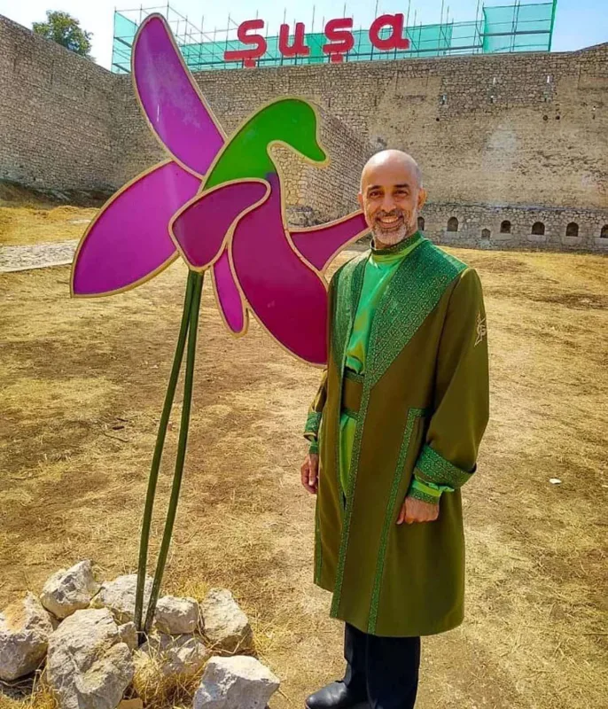 Xalq artistinin instaqramına hücum olunur