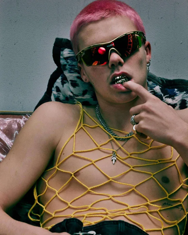 Bekhamın oğlu müğənniliyə başlayır