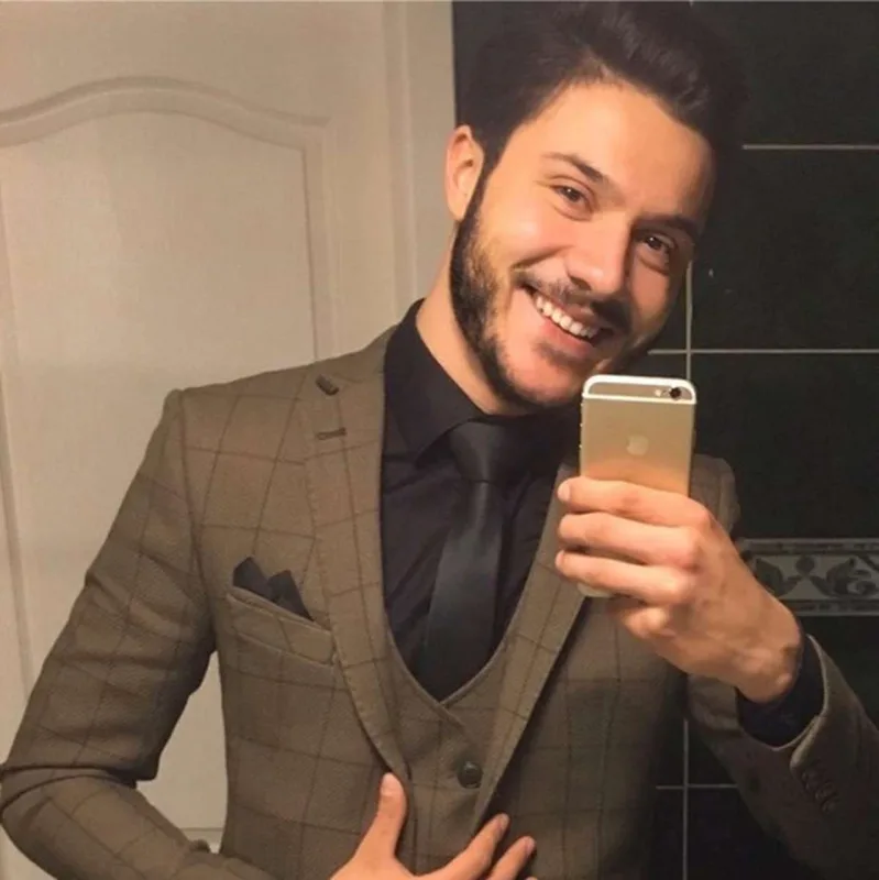 “O Ses” iştirakçısına silahlı hücum