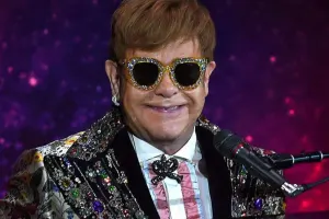 90 milyonluq təyyarəsi təcili eniş etdi