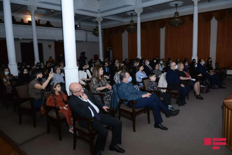 Yalçın Rzazadə anıldı