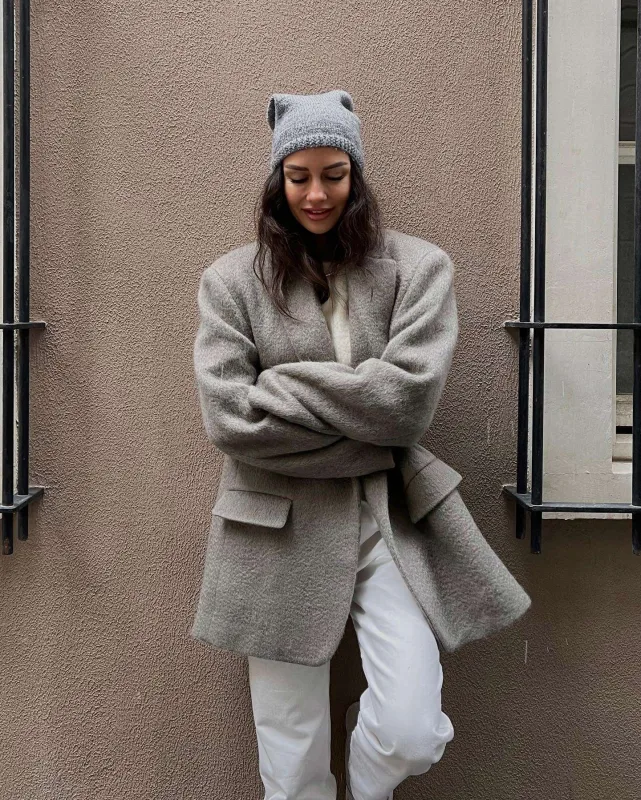 Reklam etdiyi kremə görə tənqid olundu