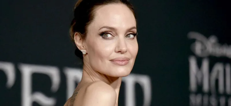 “Ukraynadakı insanlar üçün dua edirəm” - Coli