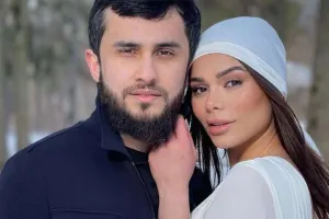 Aysun nişanlısı ilə dini kəbin kəsdirdi