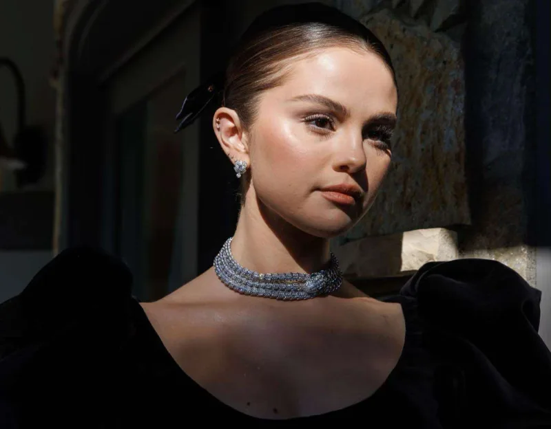 300 milyon izləyici yığdı