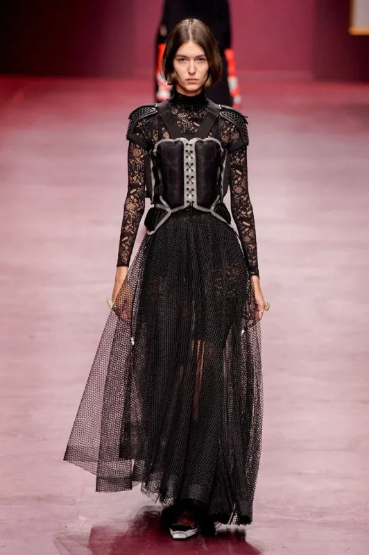Yadda qalan “Dior”un geyimləri oldu