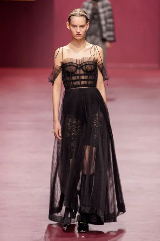 Yadda qalan “Dior”un geyimləri oldu