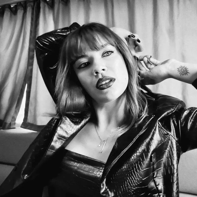 “Yasak Elma”nın ulduzu onunla sevgilidir