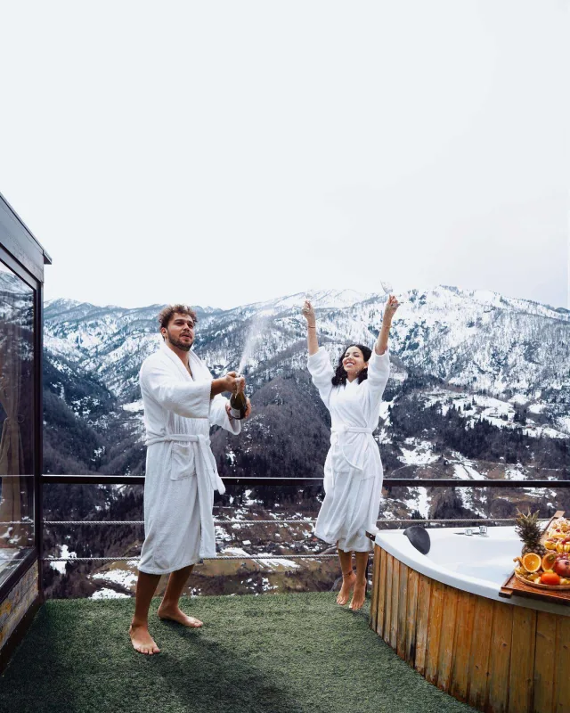 Bu dəfə Gürcüstana getdilər...