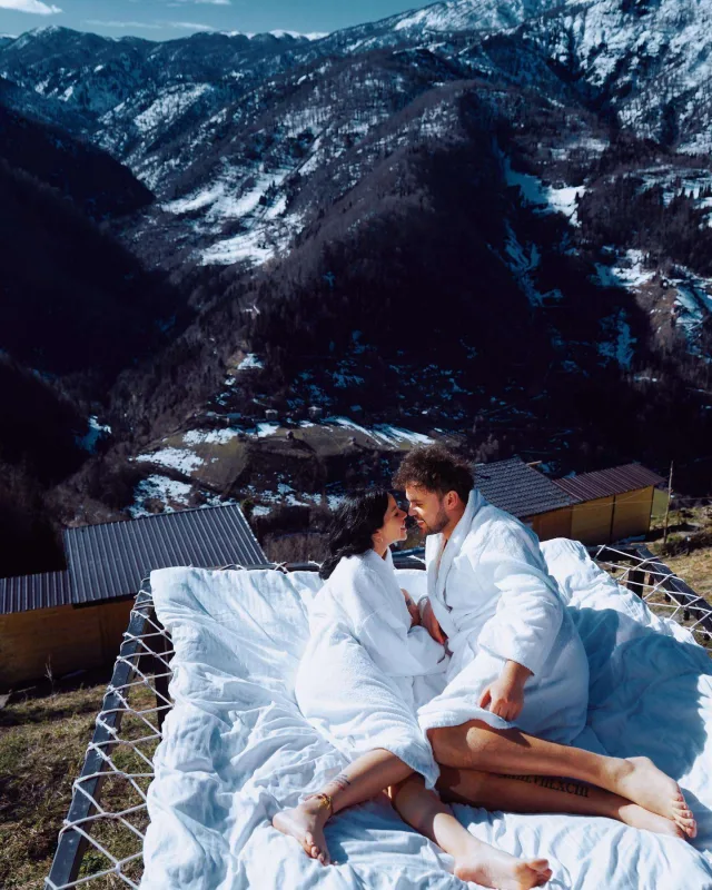 Bu dəfə Gürcüstana getdilər...