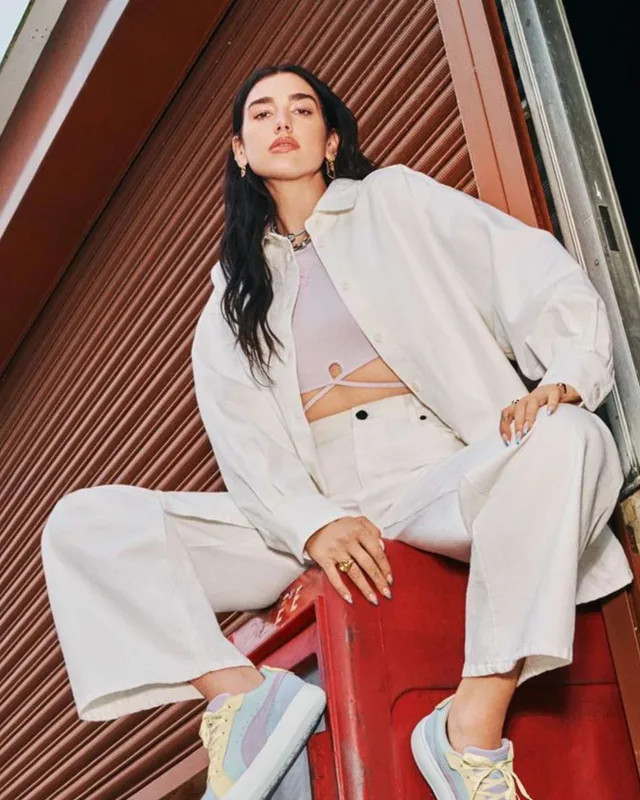 Dua Lipanı məhkəməyə verdilər