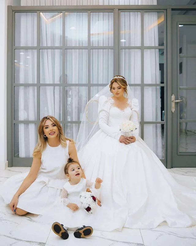 30 il sonra bəy-gəlin oldular